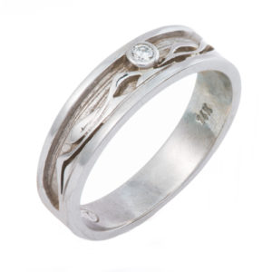 This lovely 14k gold mountain ring is the narrow, 5mm wide, version of the mountain band. Call for pricing (# 400-2370)
