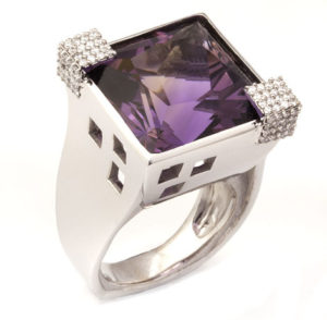 18k white gold, amethyst and diamond ring